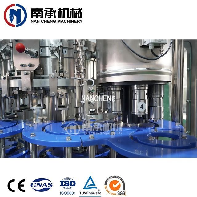 4000 瓶/小時全自動飲料/碳酸飲料/CSD清洗灌裝旋蓋三合一機(型號:DXGF18-18-6)